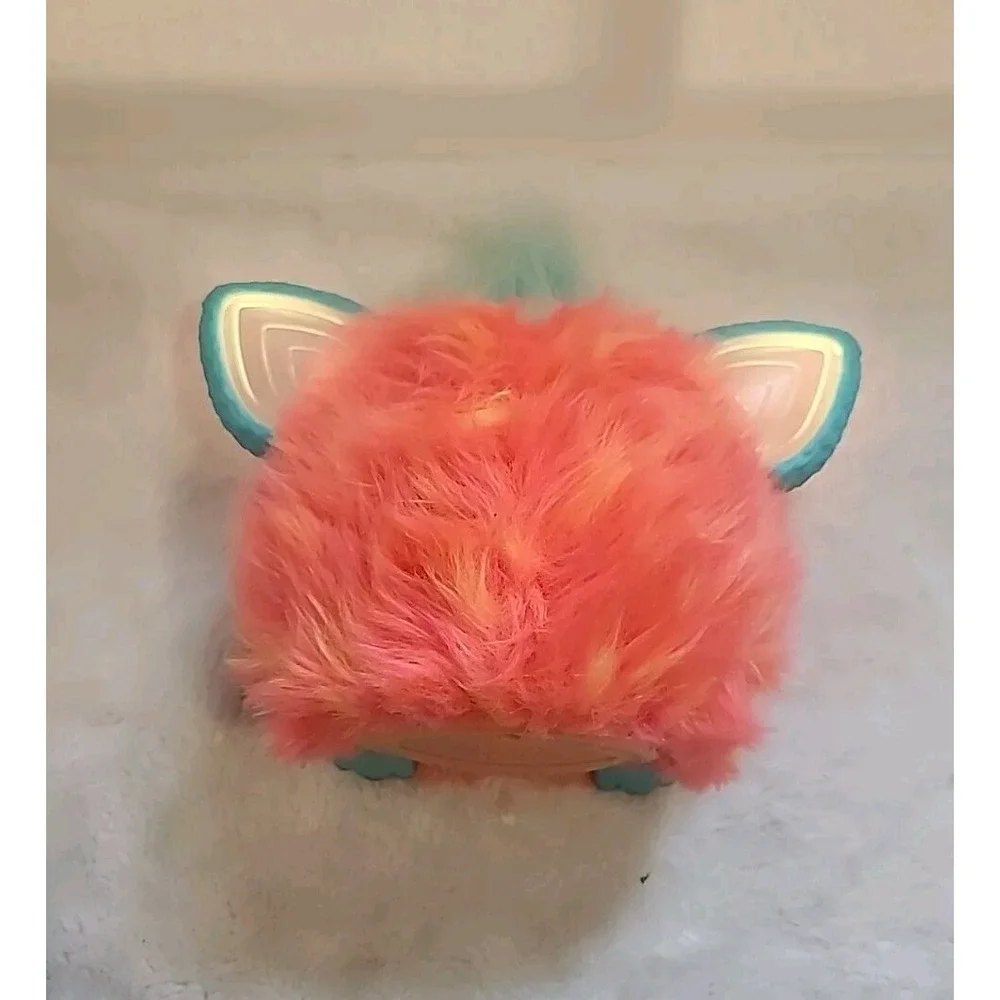 2023 Hasbro Furby Interactive Plush - Coral - Works - Moving Light Up‎ Ears Toy